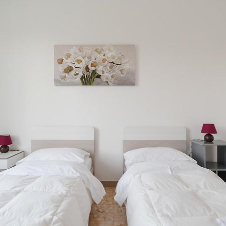 Bright&Cozy C5 Fiera Apartment Bologna Eksteriør bilde