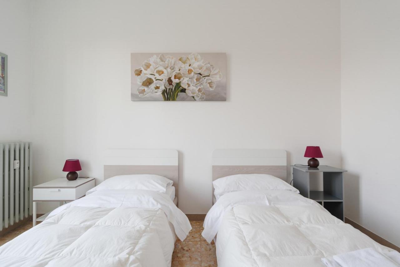 Bright&Cozy C5 Fiera Apartment Bologna Eksteriør bilde